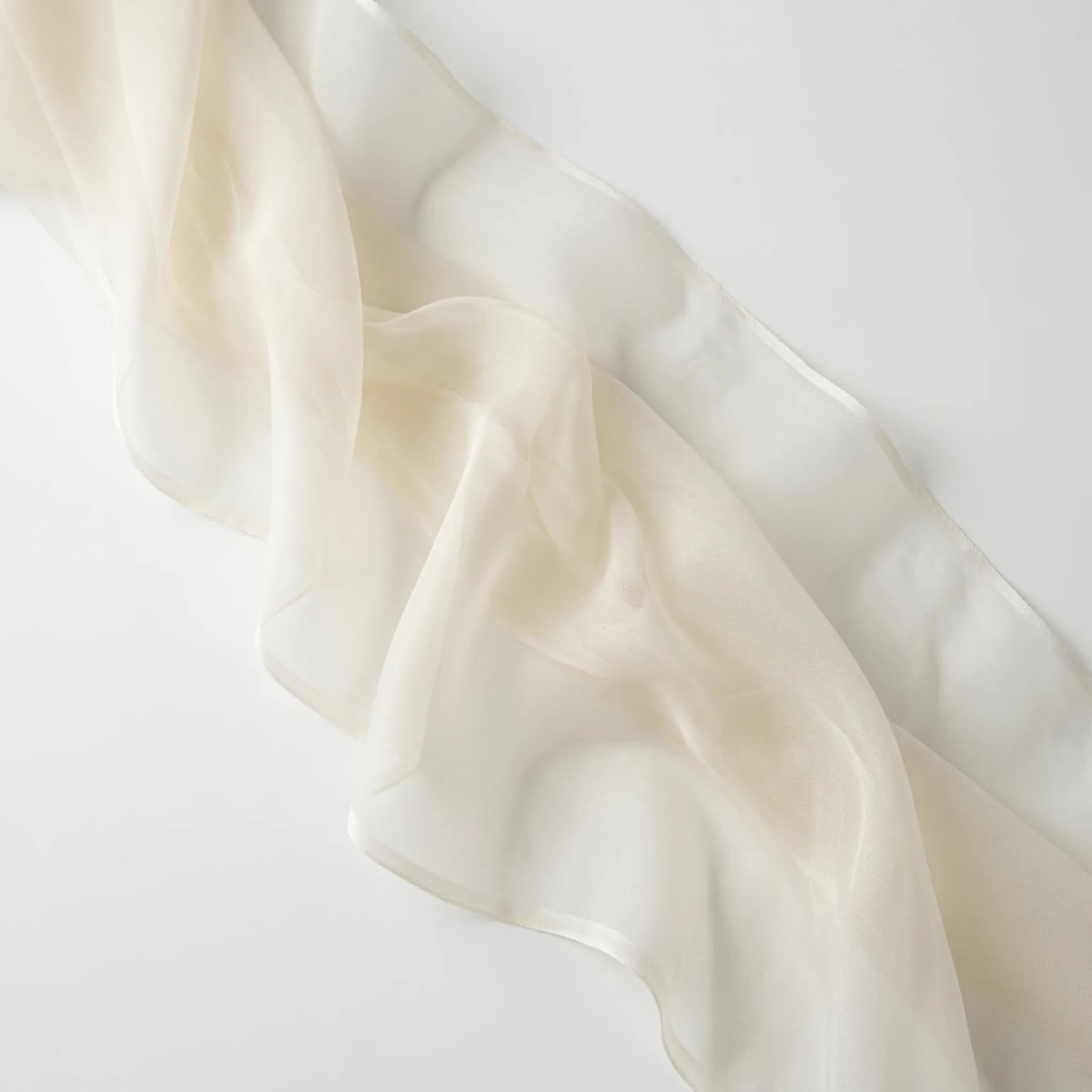 Kensington Pearl Silk Organza 4